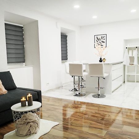 Stara Posta Apartment 8 Гросупле Экстерьер фото